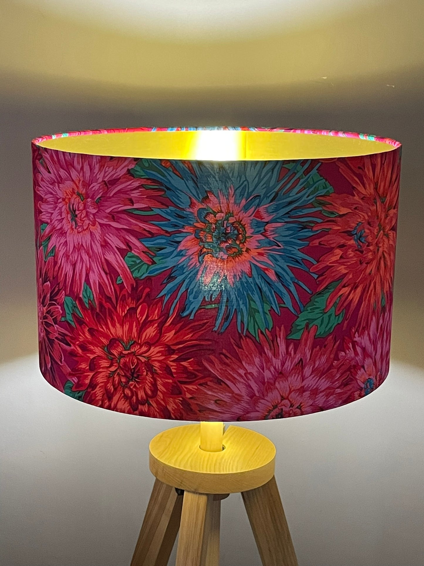 pink-red-blue-flower-lampshade-metallic-gold
