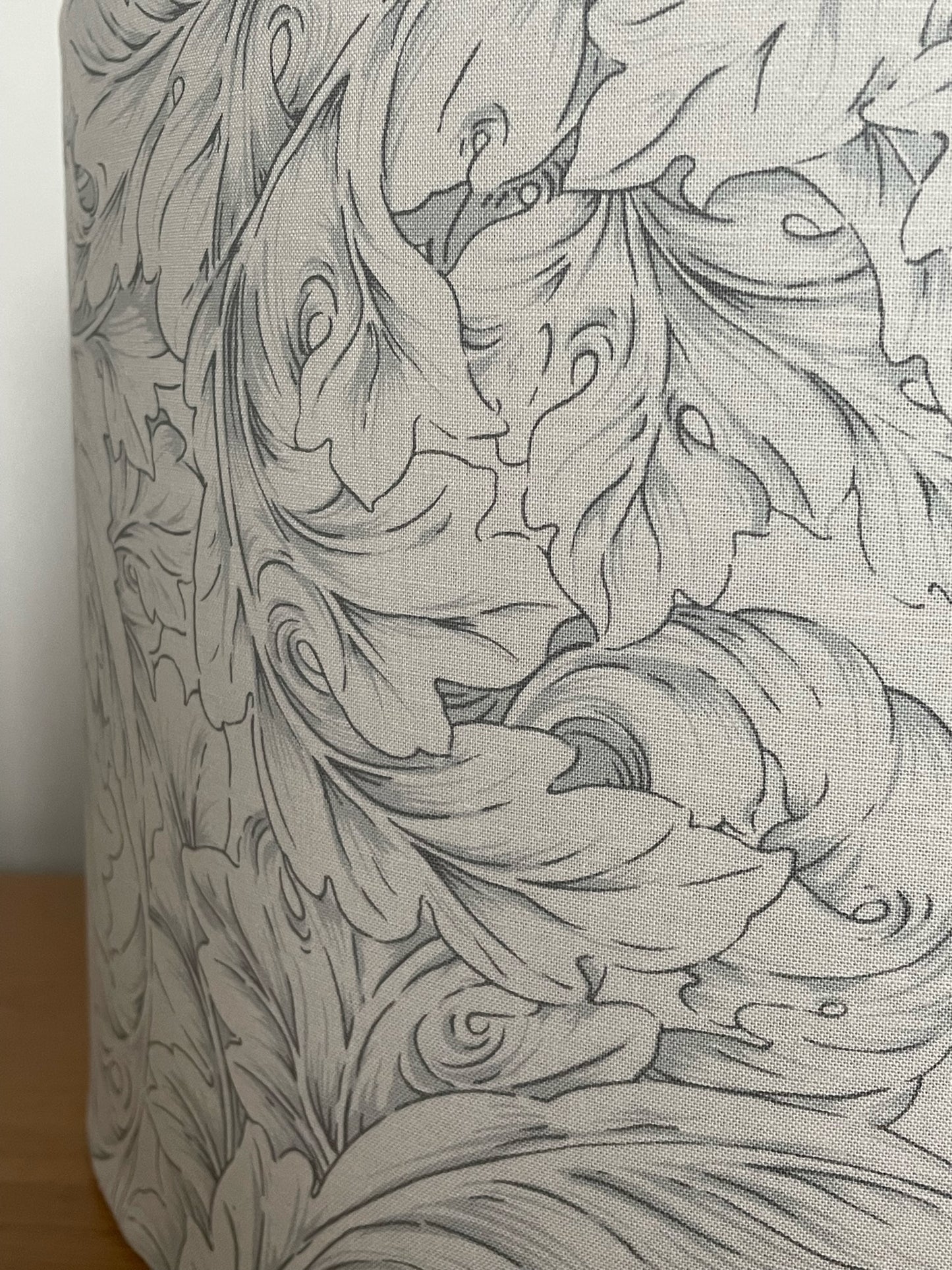 Acanthus Scroll William Morris Grey & white Lampshade