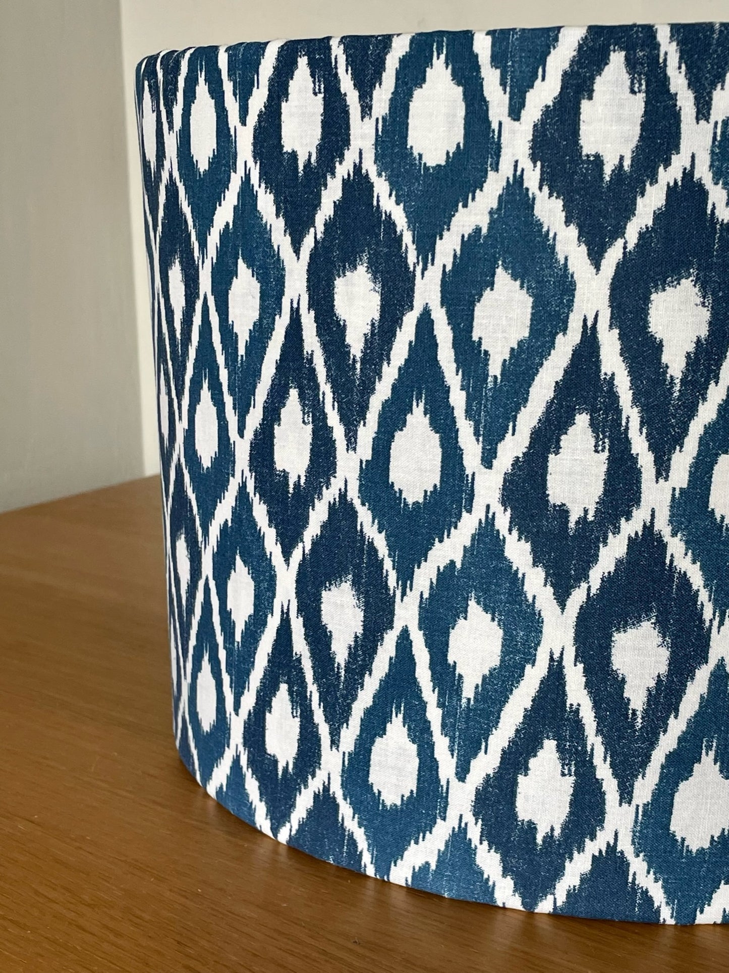ikat-diamond-pattern-blue-and-white-lampshade-ceiling-pendant