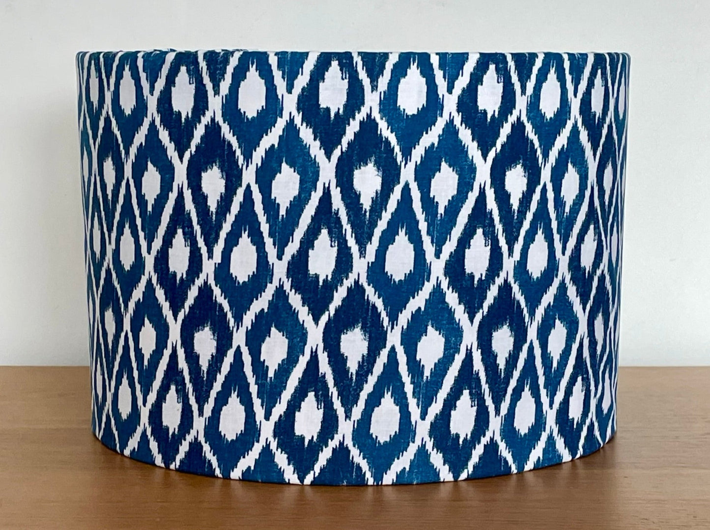 ikat-diamond-pattern-blue-and-white-lampshade-small