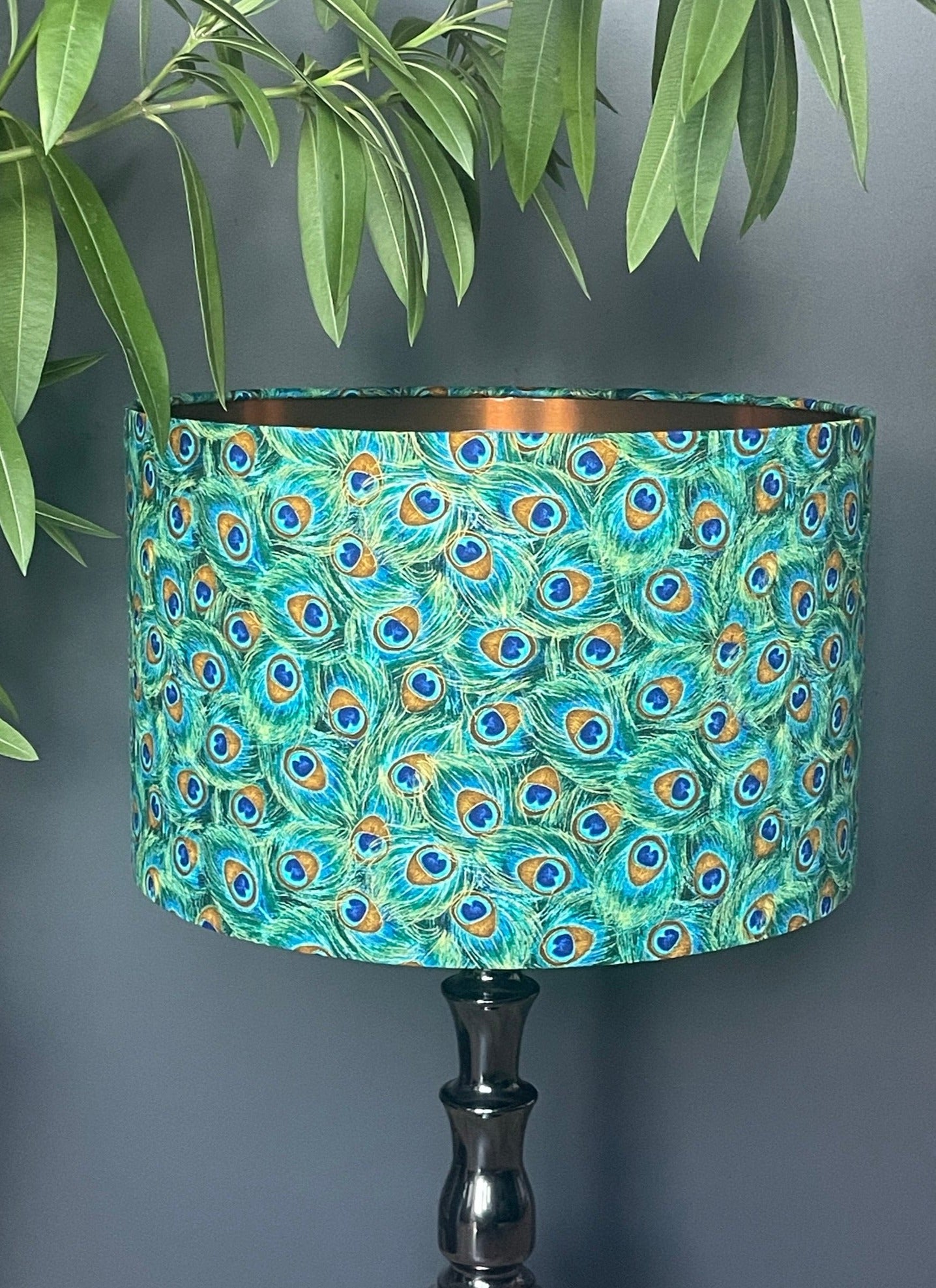 peacock-lampshade-table-lamp
