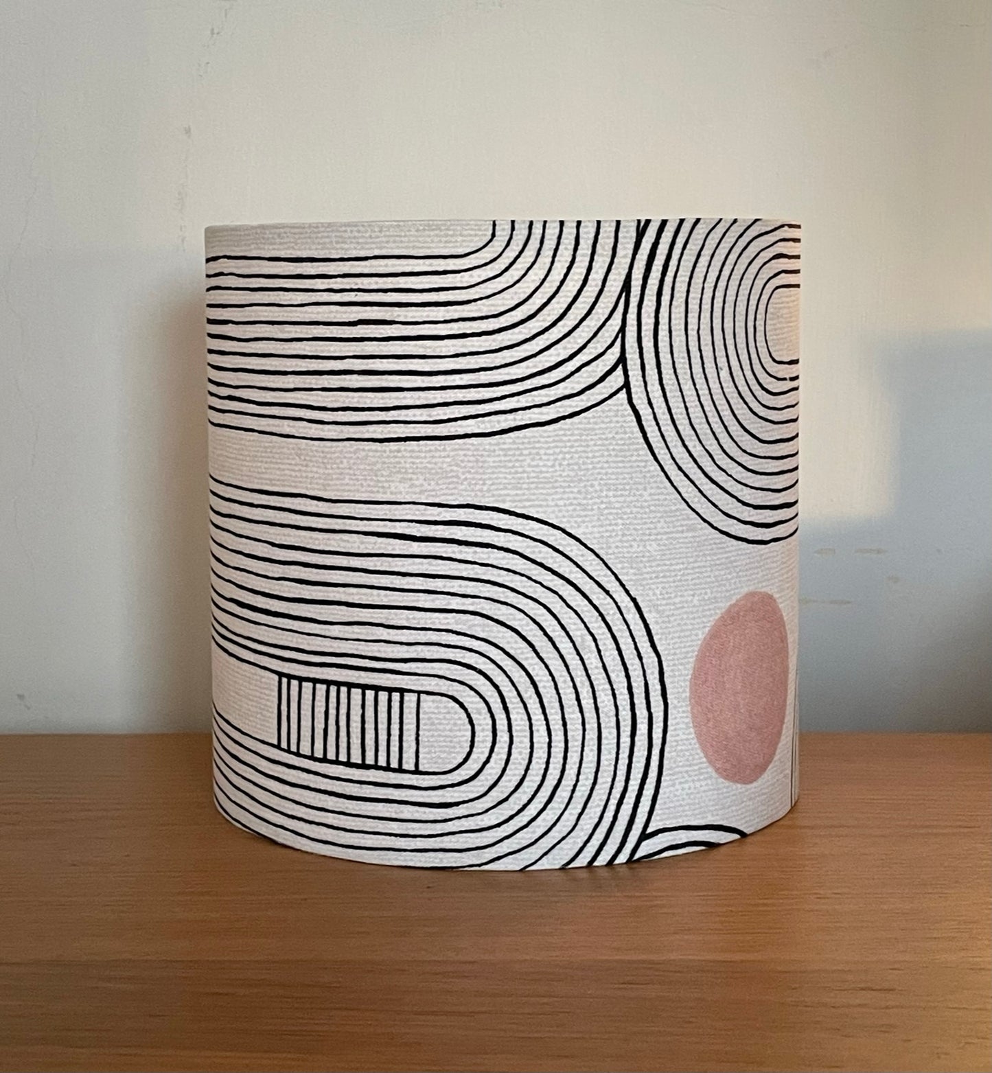 pink-bedside-lamp