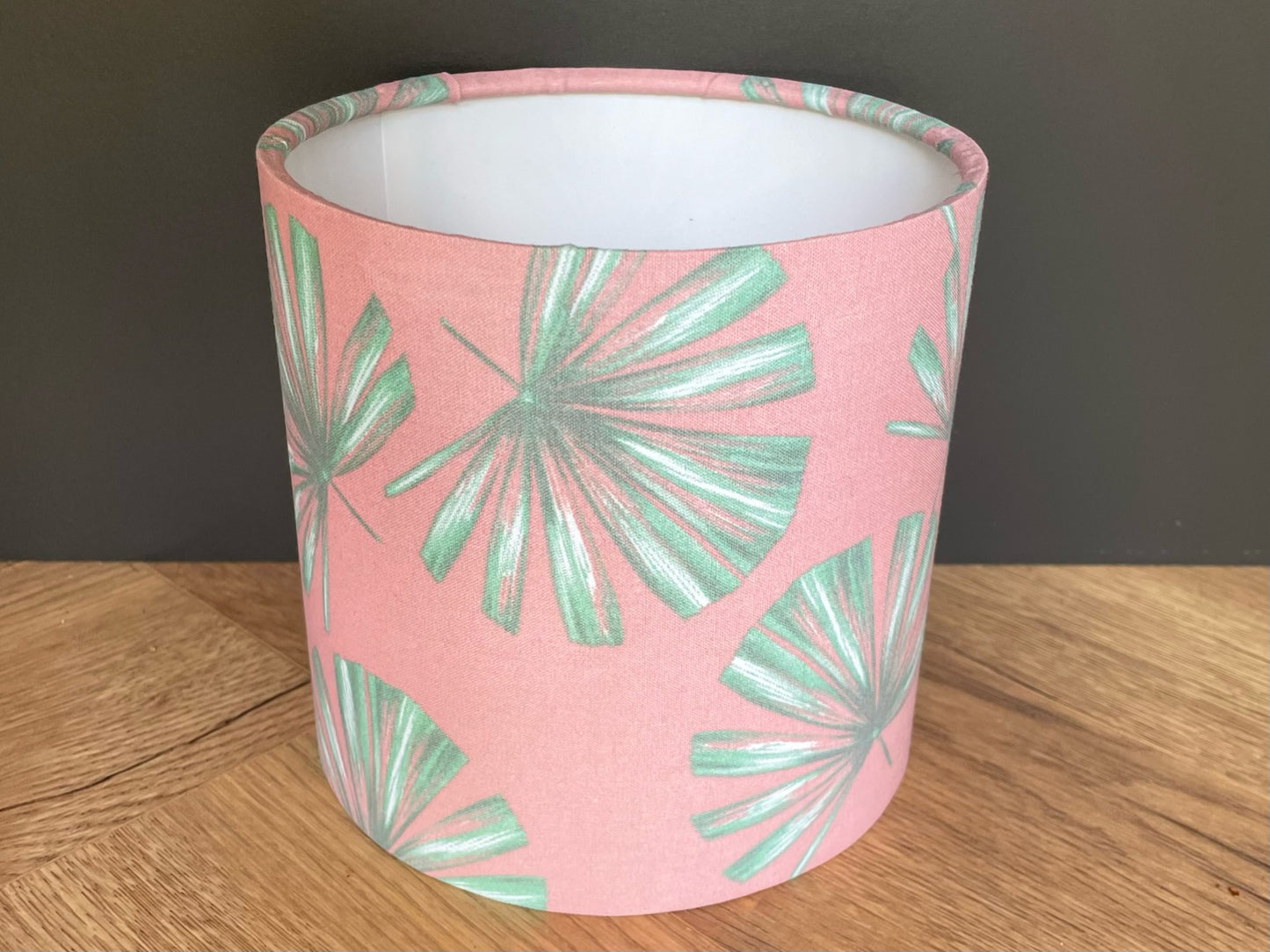 pink_and-green-palm-leaves-bedside-lamp