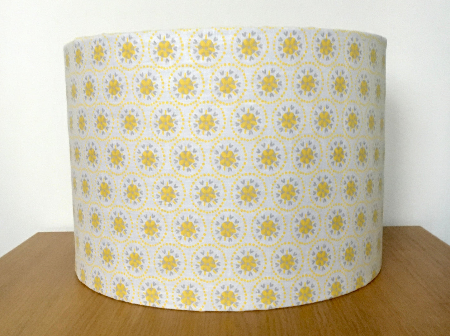 yellow-ditzy-flower-lampshade