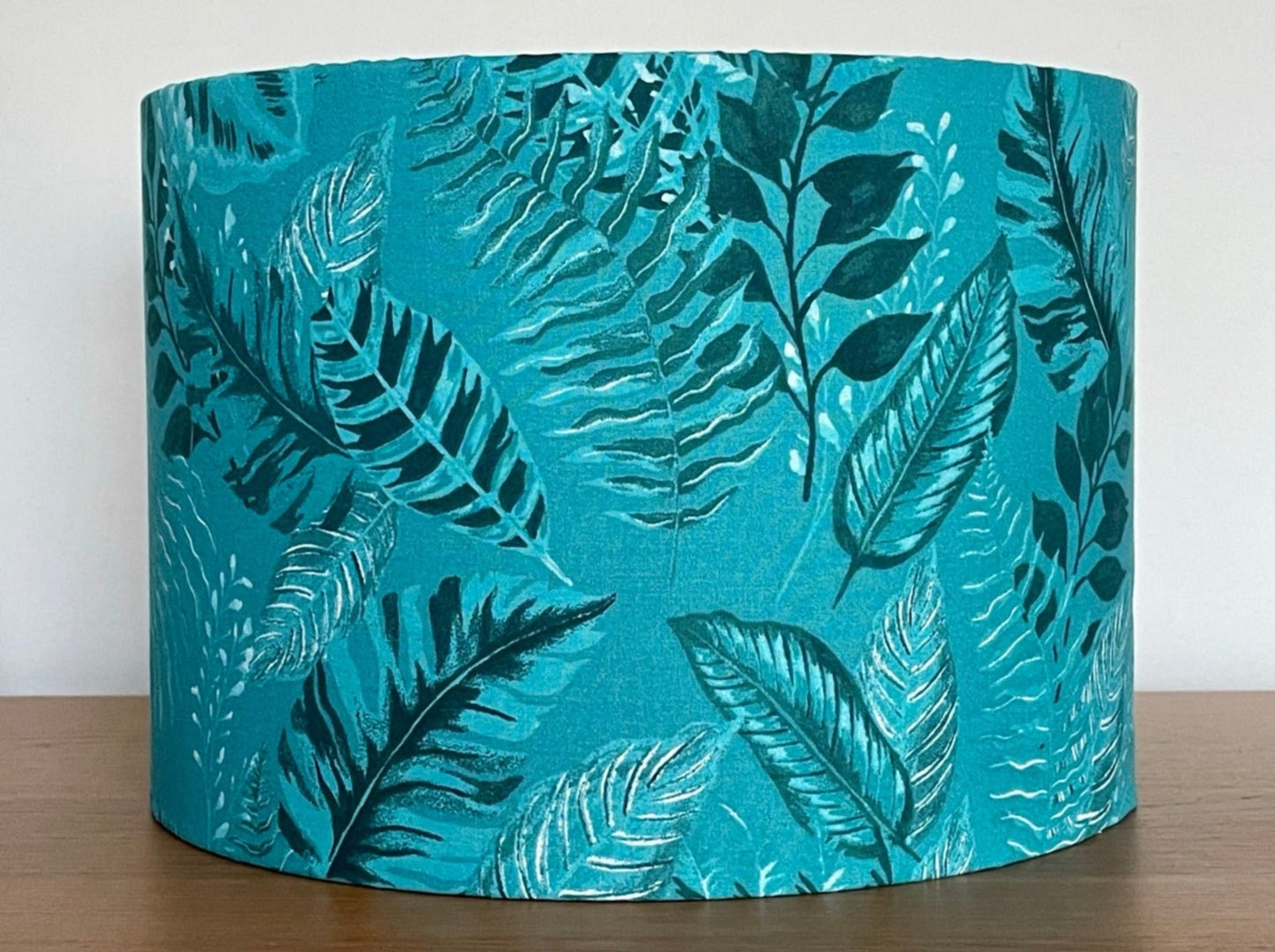 Bright-Turquoise-tropical-leaves-lampshade