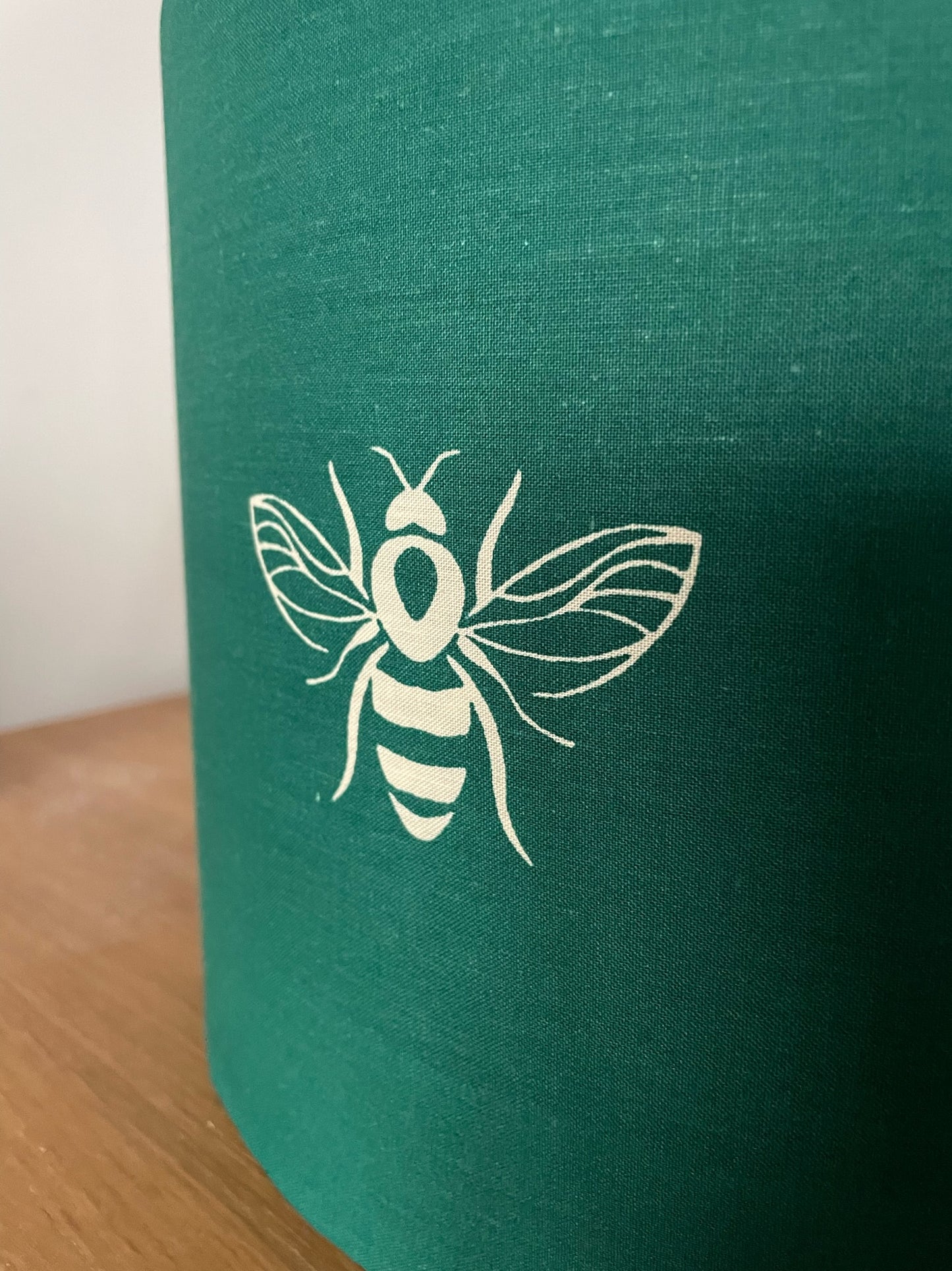    Emerald-bottle-green-lampshade-with-bees