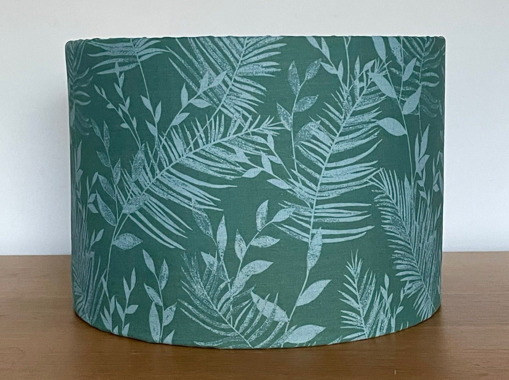    Green-tropical-leaf-lampshade