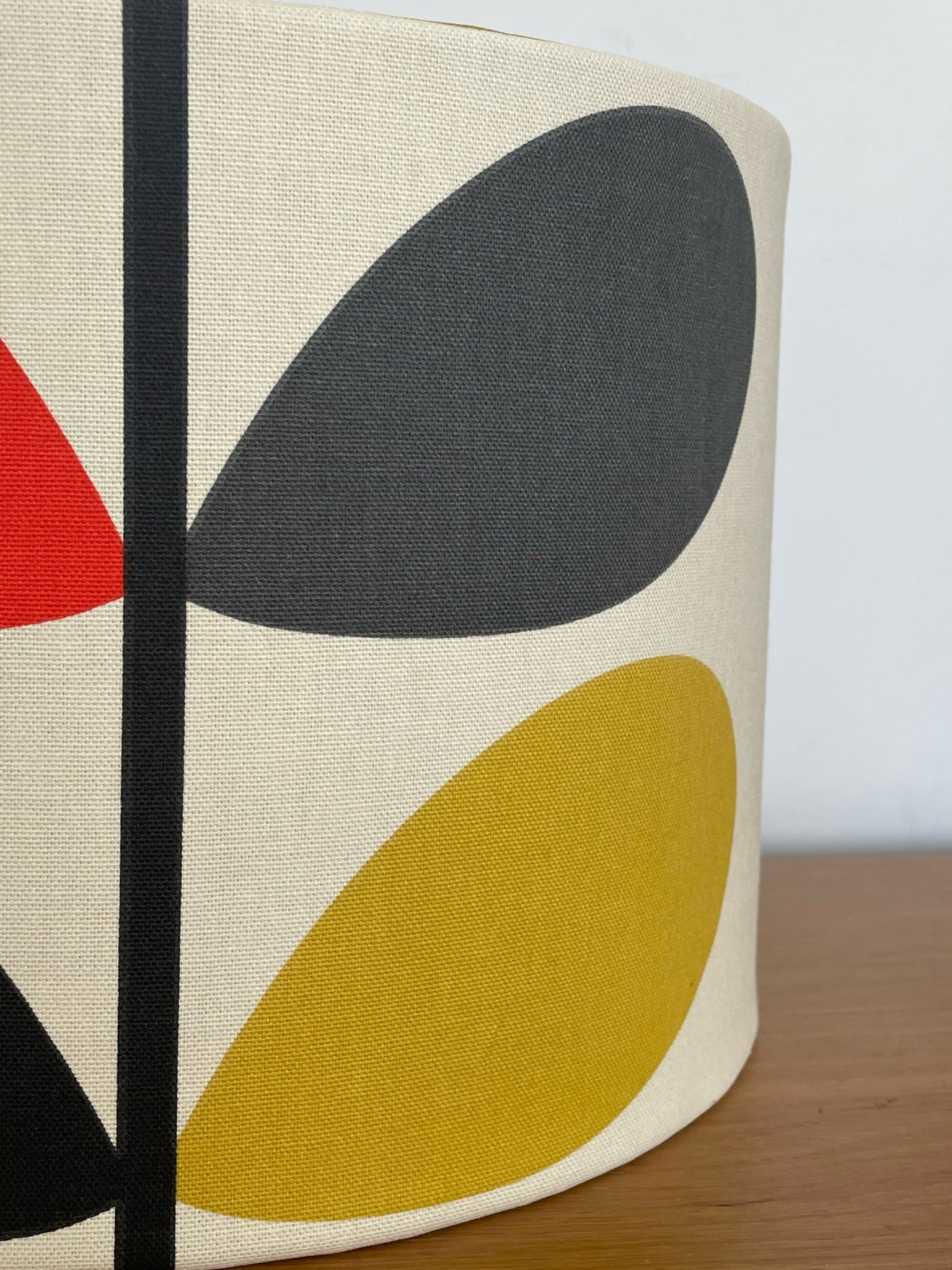 Orla-Kiely-tomato-multi-stem-drum-lamp-shade