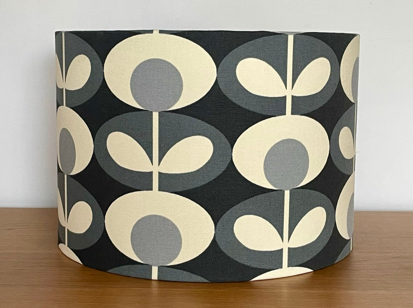    Orla-kiely-scandi-retro-black-grey-cream-drum-lampshade