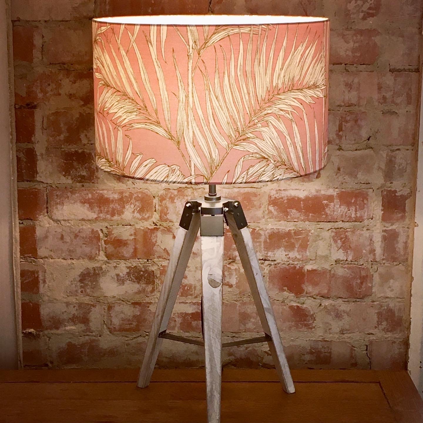    Pink-palm-leaf-drum-lampshade-light