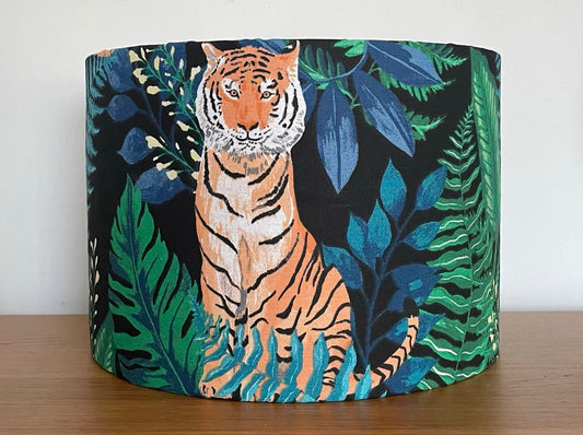 Tiger-Jungle-wild-cat-tropical-leaf-lampshade-drum-ceiling-pendant-table-lamp