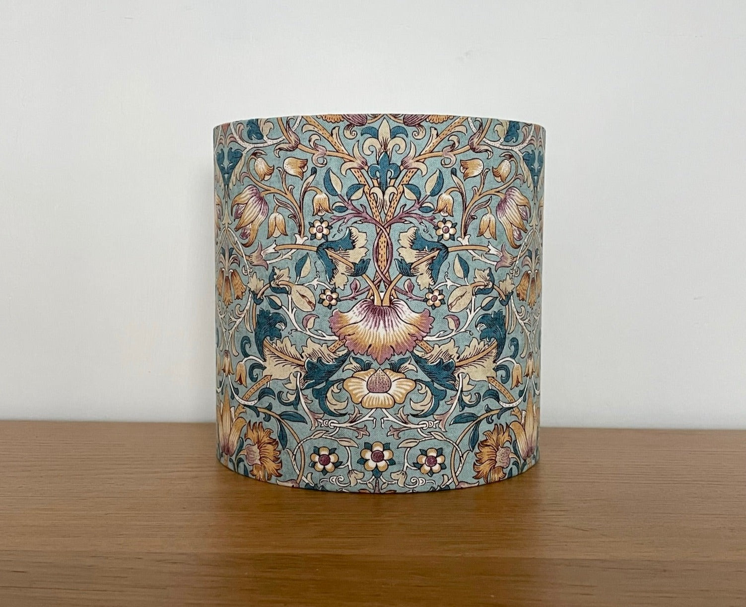    William-Morris-Lodden-lampshade-table-lamp-bedside-light