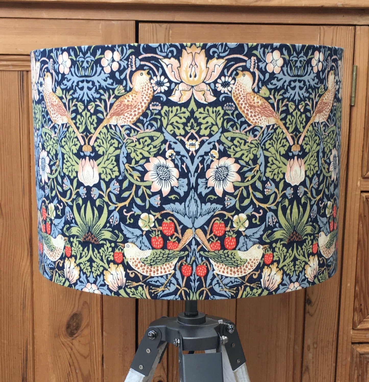    William-Morris-strawberry-thief-lampshade-navy-blue