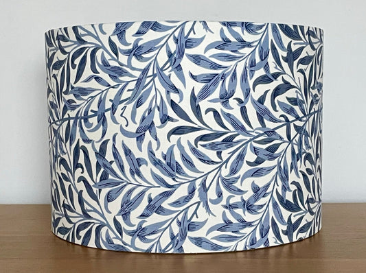 william-morris-blue-willow-bough-lampshade