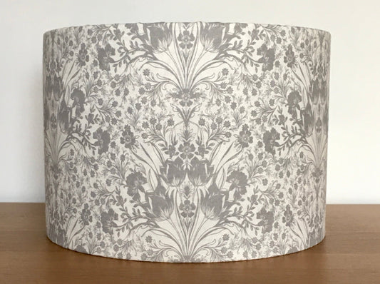    william-morris-style-lamp