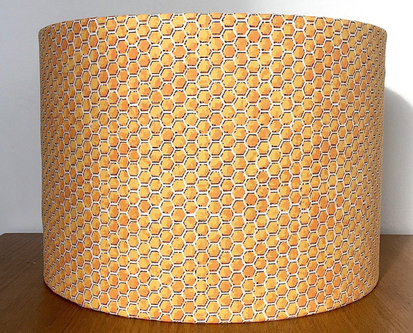 yellow-honeycomb-lampshade